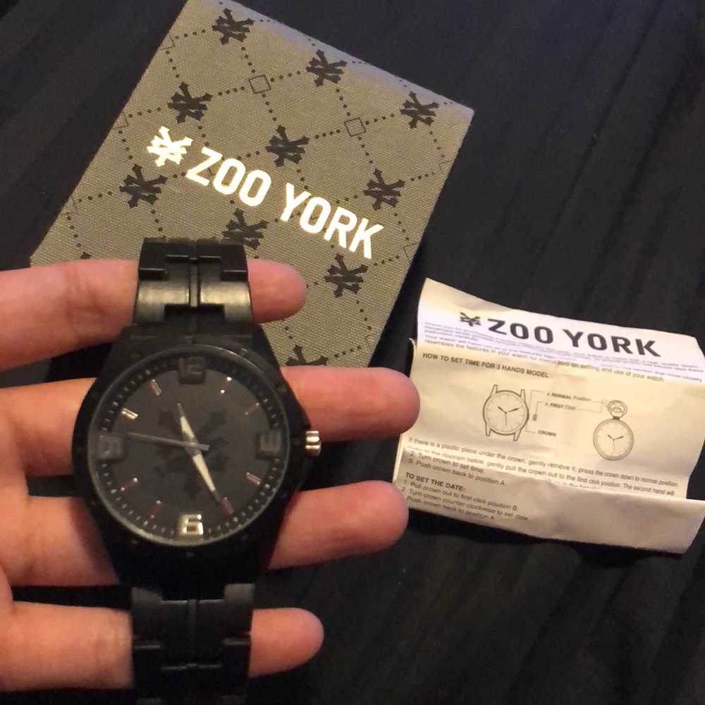Zoo York matte black watch